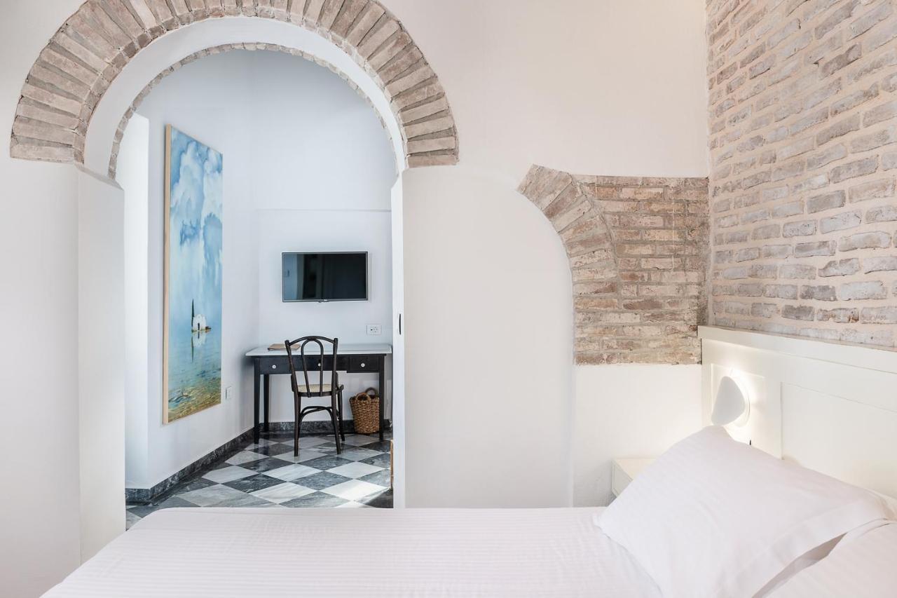 Hotel Off La Canée Extérieur photo